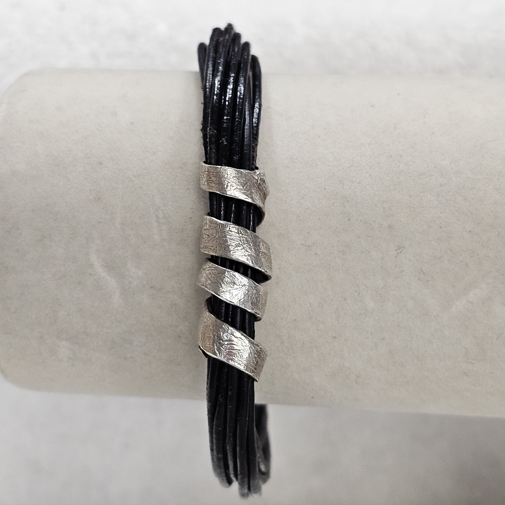Silpada Leather and 925 Silver Bracelet Adjustable - Picture 8 of 16